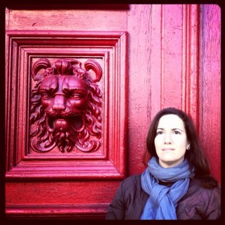 #gratefuplaywright 
Dramatist. Teacher. Lover of cheese and wine. 
Work hard and be kind.