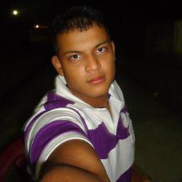 christofermunto's profile picture. be happy every day but