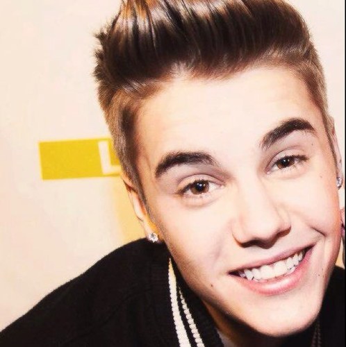 BELIEVE TOUR 1/12/13 ♡
Always ∞ Kidrauhl 
Prince Of Pop ♚ @justinbieber
Michelle ❁ Montsi  
↬ Co-owner: Kayla ✽