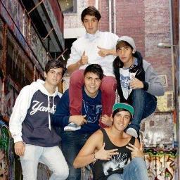 AlissaIsSexy's profile picture. I love @JackQuaid92 and @shitmartythinks and @Nick_L_Williams and all of the rest in @_NeonAlbatross, They saved my life.