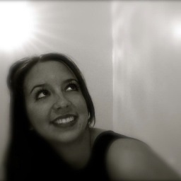 JulieAmsellem's profile picture. Be yourself and you can be anything.