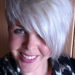 LisanSka's profile picture. Energiek, blij, verliefd op het leven, reislustig, kleurrijk, dol op ska&punk concerten, werkend met dieren en kinderen.