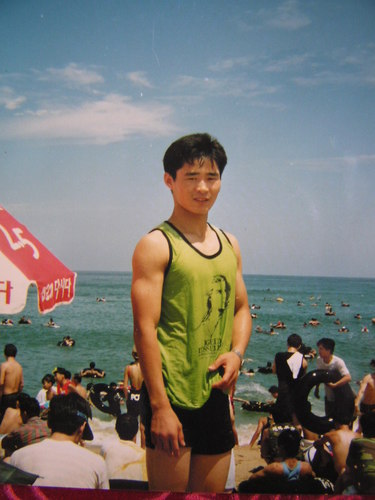 우리 아이들이 잘사는세상 어른들이 존경받는세상  우리함께 만들어 가요..그때의 뜨거운 피 ~ 이제 식어간다 나 촌놈 이다  세상 모든사람의 사랑과 평화를 빕니다/고향 전남고흥/ 지금은 순천에 삽니다