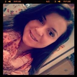 Apague com um sorriso, toda a tristeza que lhe invade a alma. https://t.co/K0UEHrQT3y