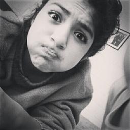 me llamo cata, tengo 13 años,amo coldplaay3 , me encanta dormir , y me encanta el chocolate:3 fdsa
http://t.co/AzHmwRZx followme:l