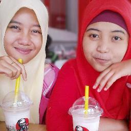 UsvahAnita's profile picture. tersenyumlah selagi kamu bisa tersenyum