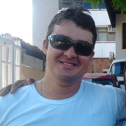 Alspher__'s profile picture. Quando, finalmente, tiramos os nossos motivos egoístas do caminho, começamos a descobrir uma paz que nunca imaginamos ser possível..