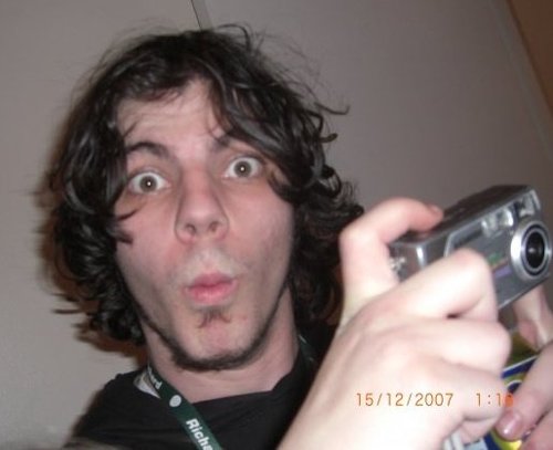vol_tage2002's profile picture. Im a geeky but cool guy.....