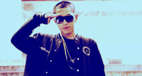ผมไม่ได้เล่นเหมือนเป๊ะนะครับเบ๊บ .. ไม่หยิ่งครับ ทักมาทักตอบ ฟอลมาฟอลไปขอรั่บ ! #ตะเบ๊ะ ฟลว.ผมรักทุกคนนะเอ้อ ... เกรียนไปนิดหน่อย :P