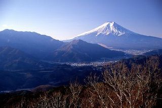 アジアの国々に謝罪することこそ良心と思ってきましたが、台湾の友人を通じて誇りを持てるようになりました。ツイッターを始めて、隠された事実に日々驚いています。大切に守りたい、「日本精神」！