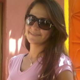 Os olhos sempre denunciam o que o coração tenta esconder *--*
