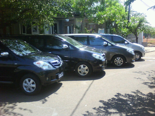 Kami menyediakan pelayanan sewa mobil, Anda bs sewa mobil berbagai  banyak pilihan.Driver pengalaman,081331423569 /085777533569 / pin BB: 2693DDA9