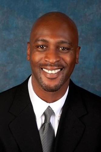 Let's talk #Sports! I am #YourSportsGuru, I have a LOVE for all sports! I am a former #StudentAthlete at a #Division1 school, #BGSU 1992 #MAC Champion!