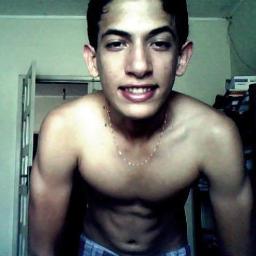 Sou o lindo da @MarianneMeello_  ♥, a pessoa que a @BeaDanttas mais ama :3 || Só um fã do @forropegado, @SacodeTony, @ArreioDeOuro_, @GarotaSafada  ||#Follow-me