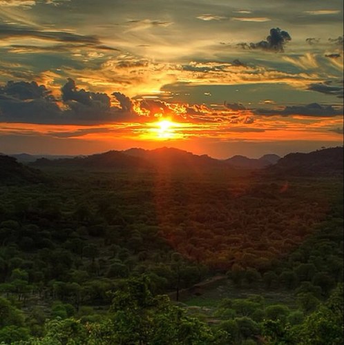 If you want to see amazing pictures, landscapes and lovely backgrounds follow me. Hope you enjoy it!