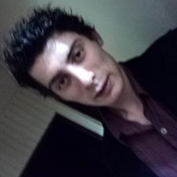Gaúcho,gremista,estudante de Administração.