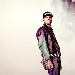 BrownieBreezy_'s profile picture. FOLLOW me & FOLLOW you------- GO -------- DO//*