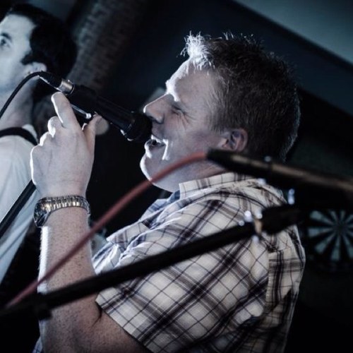 Owner of Beatz Boutique Disco, Singer/Frontman for the new rock covers band called The Guilty :)