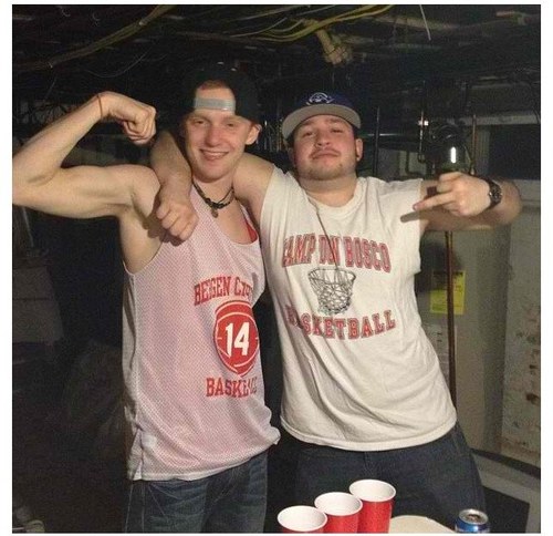 DUff_duFF_pass's profile picture. now remember flies spread disease so keep yours closed