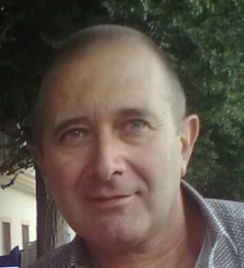 Maestro de Primaria. Director del CEIP Clara Campoamor en Bormujos (Sevilla)