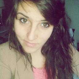 Les mecs sont tous des connards.
Fallait pas tous les essayer, Couunasse ! .