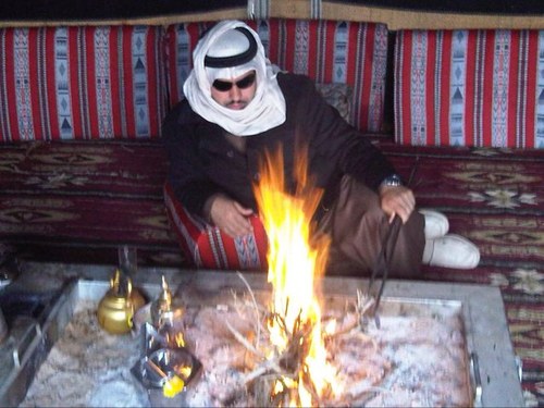 السعاده ليست حلم ! ، ولا أمر محال ، بل هي تفاول وحسن ظن وصبر بغير استعجال