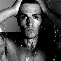 Helloooow,i am Andi,I am a model,ex host,ex basketball player and the ex of some girls around there :p