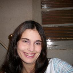Sou uma garota doce, meiga e uma super fã da diva Sandy e da Paula Fernandes!!! Duas divasa que merecem ser idolatradas!!!