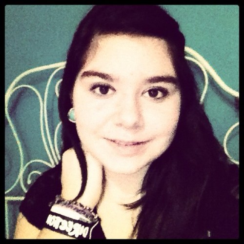 Hey, I'm Alyssia Castonguay -- @imALYtheLOVATIC ! I'm a Teen that LOVES Celebrities! Follow me, I follow back!