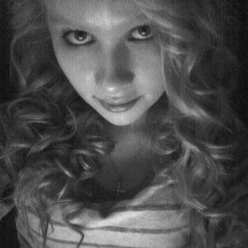 my names Karly rose warner I'm 14 blonde and have blue eyes I'm a very happy person lol my two best friends.are Jordan maurer and Amanda Wagner :)