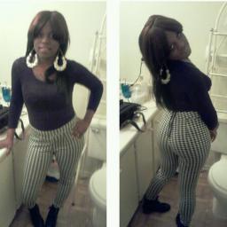 ♥Team O So Beautiful ... Team Only Bhadd Bitches Team Follow Back... Team Cum On Yo Tweet ♥ FOLLOW ME Am Lots Of Fun ...Hate Been SOBER!