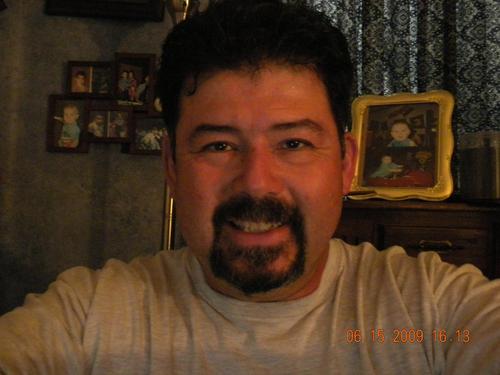 lilsuit's profile picture. 