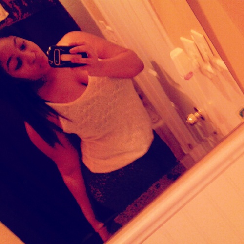 Jazzypooh_lovee's profile picture. baby cupcake :) sweeet '&& loveees lif33 in a relationship with @taylorgang597