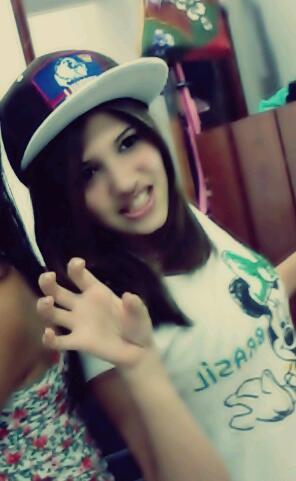 sou corinthiana e canceriana , pisciina , chocolatra, Deuus , Veerde&Rooxo, e adr curttir PROOJOOOTTTAAA ♪♫♪♫