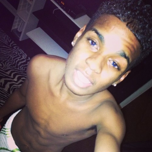 _FreakyDonDon's profile picture. #TeamAsiaKeyonnaPrice♥ #TeamSexy #TeamRacksOnRacks #TeamFresh #TeamFOLLOWBACK!