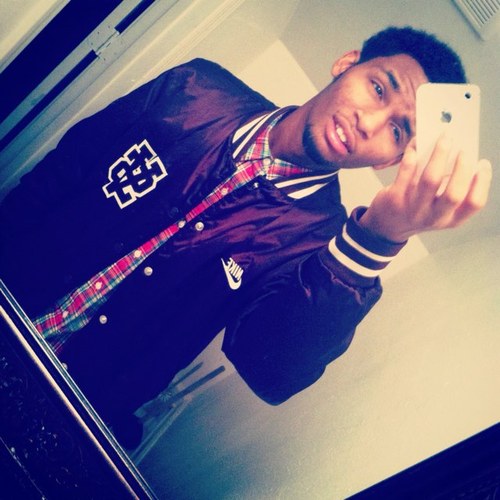 ------ @ima_hotgurl here:))) Nope bxtch I aint his gurlFRIEND but I be thuggin &'d wilding out in public ya'kno aha follow ya'gurl tho im Outtie .
