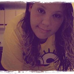 Sou aquela,menina que acorda mal humorada,sou estressada,fico chata sempre,Sou Louca,Sou Boba,Sou tudo um pouco,se precisar to ae..