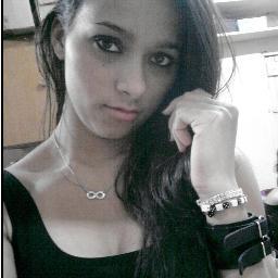 YarhaOficial's profile picture. '' Faça de cada dia um passo na direção da sua Felicidade ''.