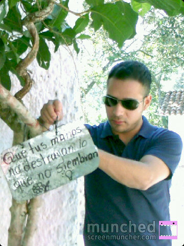 Carlos_G7's profile picture. Lo más importante en mi vida DIOS! tengo mil defectos pero se que su misericordia es nueva cada día y cada día de mi vida es una muestra d su amor incondicional