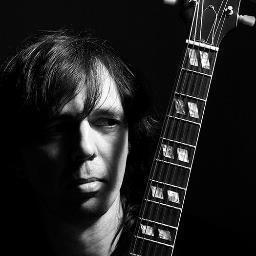 La musique met l'âme en harmonie avec tout ce qui existe. Oscar Wilde