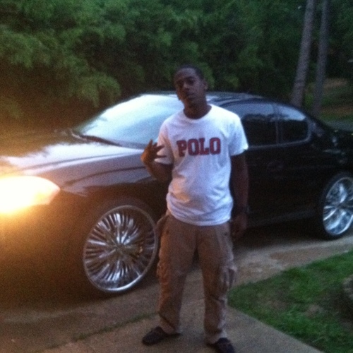 I toke heavy and talk shit 
Don't like it....die!!!
Just a young god fearing fly nigga 
#officialstoner #gramfam