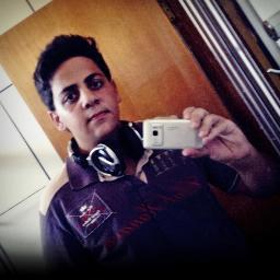 Perder tempo em aprender coisas que não interessam, priva-nos de descobrir coisas interessantes. 'eu :d