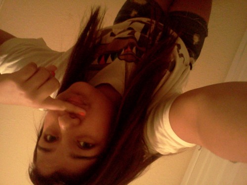 Hey...Chloe Elise Here(; I'm 13 Years Old(: And If You Follow Mi I Follow Back!I'm Funny And Mexican...Which I Take Pride In(; #Taken Tho'!^.^