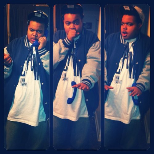 And please never disrespect my set with Canons Hanging from our necks like it's a mothafuckin' circus
check out my music!!!!!!!!!!! http://t.co/TdfB9q2caF