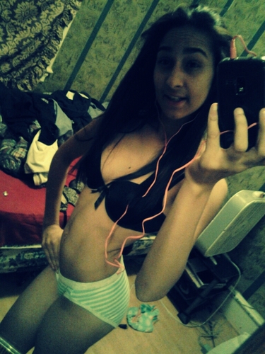 shaymarisol's profile picture. , Team Bi come follow a young rican thangg !