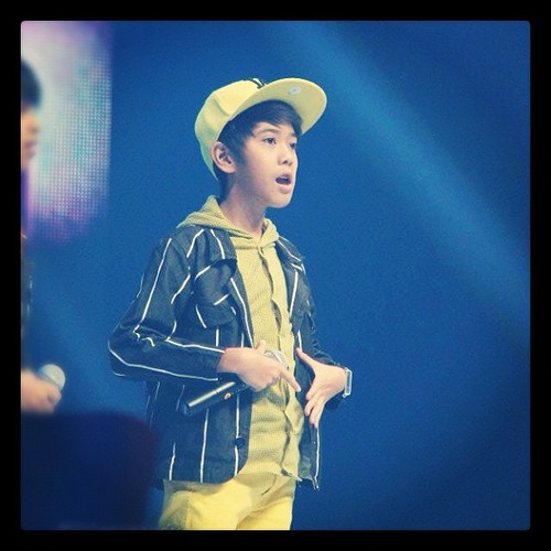 one love to Fmily, Coboy Junior, and my friend's..
I Love Coboy Junior Forever....!!!!!