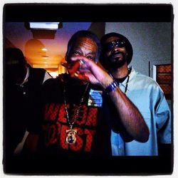 Official twitter 4 #unclejunebugg #DPG @snoopdogg @snooplion   http://t.co/tcreclKb