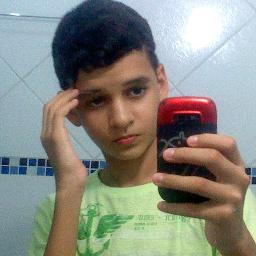 Pratico futebol ou qualquer outro esporte!o resto tu vai ter que me conhecer pra saber ;b