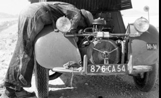 Journaliste, photographe et rédacteur en chef de Planète 2CV.