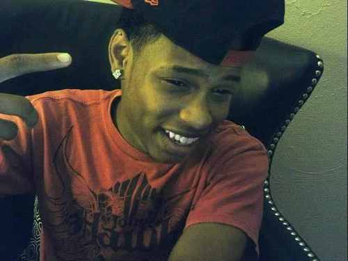 swagin on you hoes and shittin on you niggas .... i love bad bitches not my fucking problem .